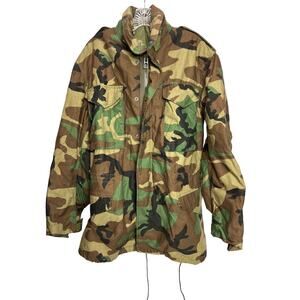 Military Coat Cold Weather Field Hood Jacket Medium Camouflage DLA100-89-C-0435